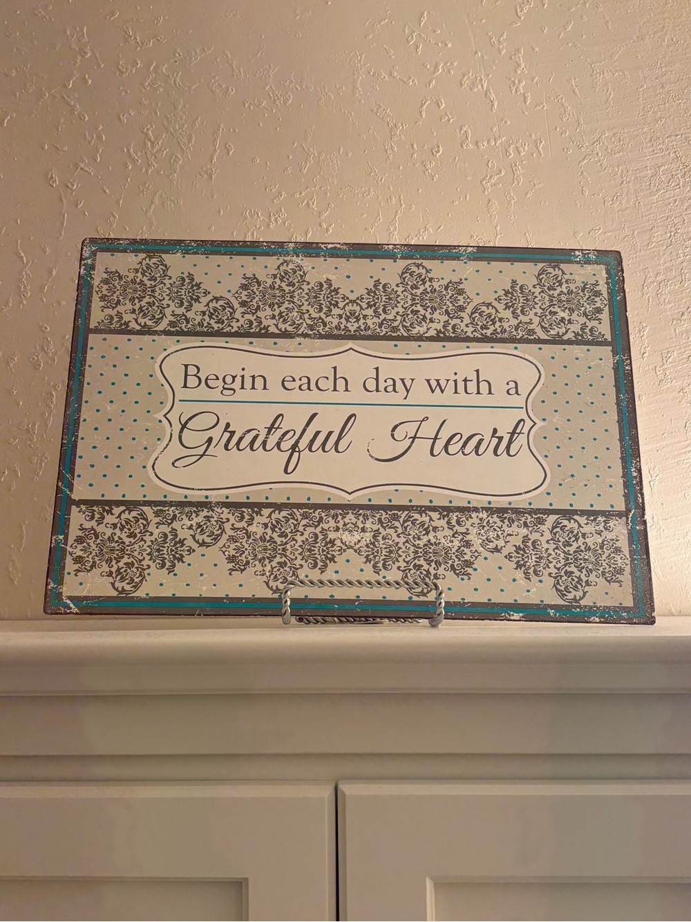“Begin Each Day with a Grateful Heart” Metal Wall Sign Teal Gray